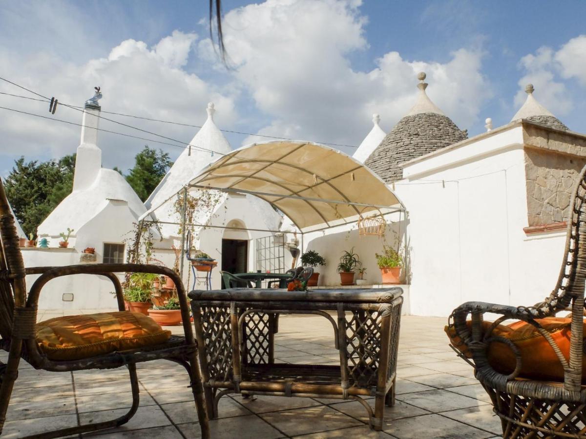 Trullo Chiari Di Bosco Villa Martina Franca Exteriör bild
