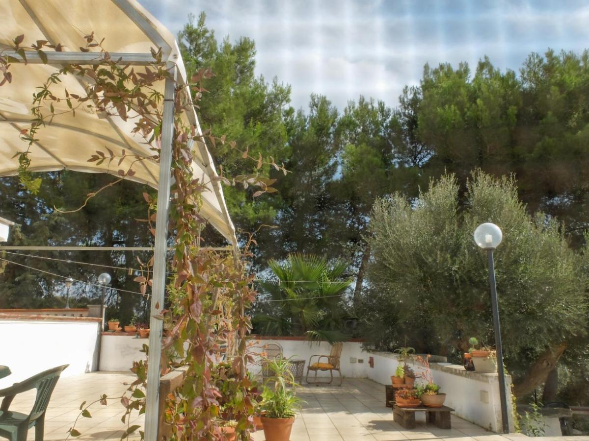 Trullo Chiari Di Bosco Villa Martina Franca Exteriör bild